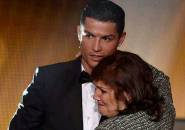 Ragam Berita Bola : Ibunda Cristiano Ronaldo Luncurkan Buku Biografi