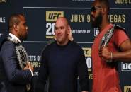 Berita Olahraga UFC 200: Jones Dan Cormier 'memanas' Usai Jumpa Pers