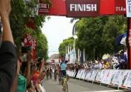 Berita Balap Sepeda: Pembalap Sepeda Indonesia Berhasil Rebut Dua Jersey Etape Pertama Tour De Ijen 2016