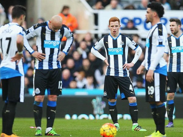 Berita Liga Inggris: Newcastle meminta maaf kepada fans setelah terdegradasi