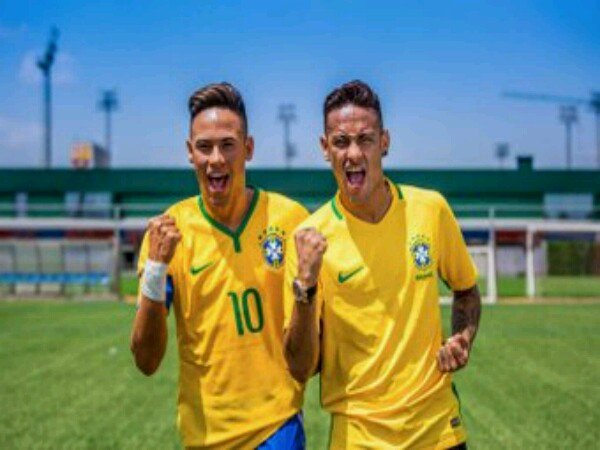 Berita Bola: Seperti Ini Kembaran Neymar Saat Dipertemukan