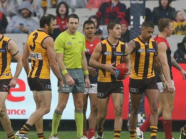 Berita AFL: Wasit AFL Jordan Bannister Akui Kesalahan Via Twitter