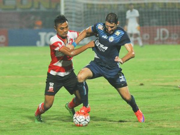 Berita Torabika Soccer Championship 2016: Cedera, Srdan Lopicic Diyakini Bisa Bermain