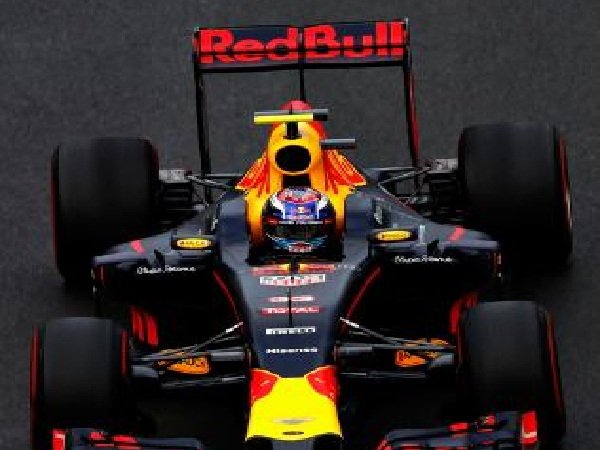 Berita F1: Max Verstappen Membidik Valtteri Bottas