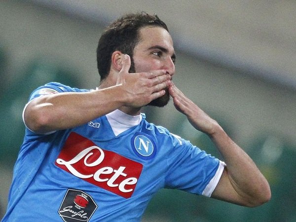 Berita Transfer: Napoli akan berupaya pertahankan Gonzalo Higuain
