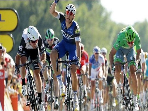 Berita Tour de France 2016: Mark Cavendish Bertahan di Paris