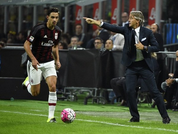 Berita Transfer Pemain: AC Milan Pastikan Masa Depan Dua Pemain Ini