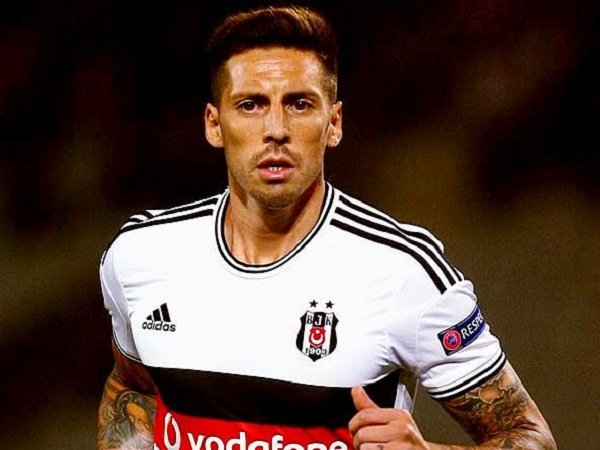 Berita Transfer Pemain: Incaran AC Milan Memohon Pergi dari Turki, Besiktas Tak Mau Lepaskan 
