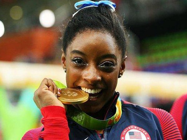 Berita Olimpiade: Simone Biles Jadi Dominator Senam Lantai