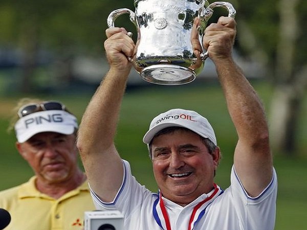 Berita Golf: Gene Sauers Berhasil Memenangkan U.S. Senior Open Championship