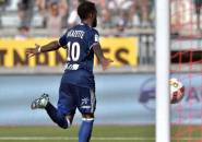 Berita Sepak Bola: Alexandre Lacazette Cetak Tiga Gol Untuk Kemenangan Lyon