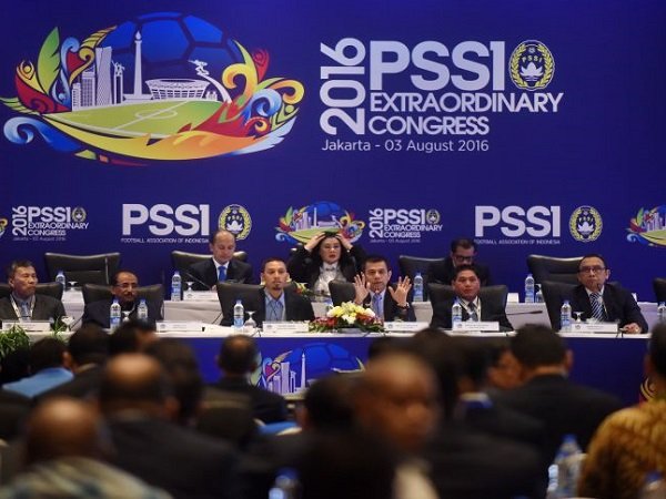 Berita Sepakbola: Arema Dukung Kongres Di Makassar Dengan Catatan