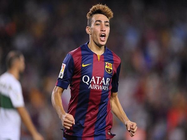 Berita Transfer: Valencia Ajukan Tawaran untuk Striker Muda Barcelona