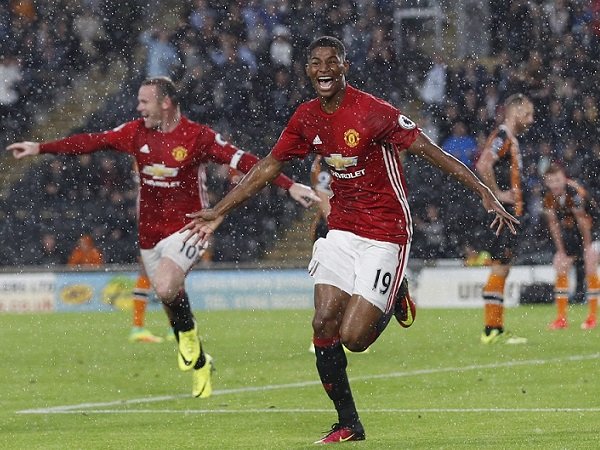 Berita Liga Inggris: Gol Telat Rashford Bawa Manchester United Raih Kemenangan Tipis Atas Hull City