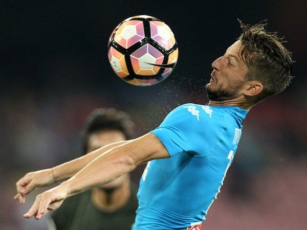 Berita Liga Italia: Sihir Si Mungil Belgia Bawa Napoli Taklukkan AC Milan 4-2