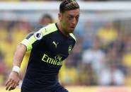 Berita Liga Inggris: Shkodran Mustafi Diharapkan Makin Membuat Mesut Ozil Betah di Arsenal