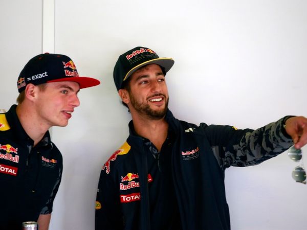 Berita F1: Daniel Ricciardo Beri Dukungan untuk Max Verstappen