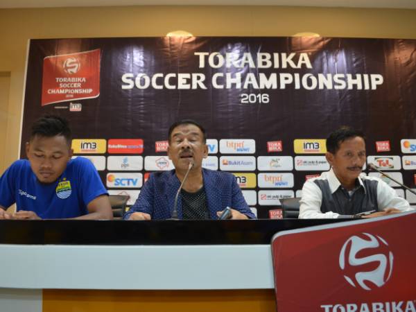 Berita TSC 2016: Buntut Kekalahan dari Sriwijaya FC, Manajer Persib Kecewa Kepemimpinan Wasit