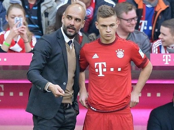 Berita Liga Jerman: Bek Bayern Munich Ini Percaya Dampak Guardiola Di Inggris Akan Sangat Besar