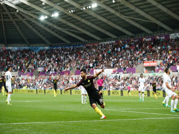 Berita Liga Inggris: Aguero Dua Gol, Manchester City Menang 1-3 di Markas Swansea