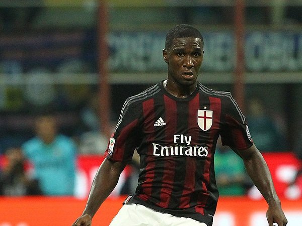 Berita Liga Italia: Usai Absen Tiga Bulan, Bek AC Milan Mulai Berlatih