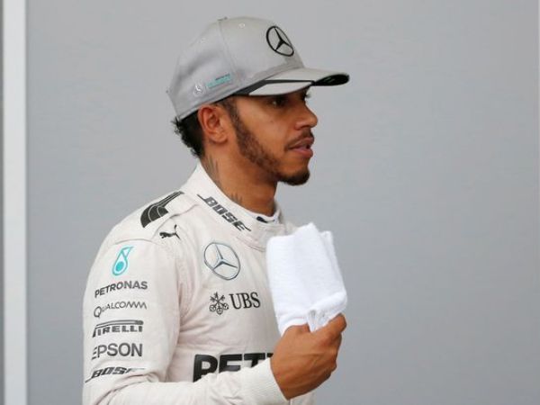 Berita F1: Gawat! Lewis Hamilton Alami Cedera Kaki