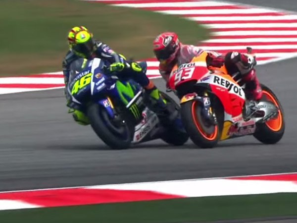 Berita MotoGP: Soal Insiden Crash dengan Marquez Tahun Lalu, Rossi Tetap Pada Pendiriannya