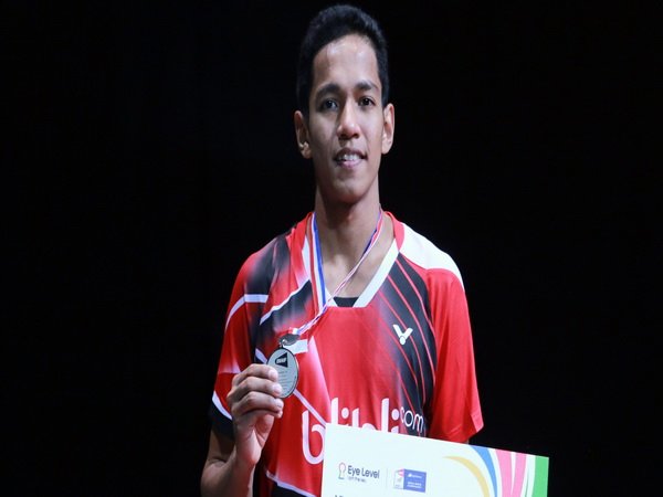 Berita Badminton: Chico Sabet Medali Perak Kejuaraan Dunia Junior 2016