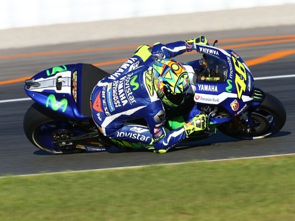 Berita MotoGP: Tak Puas Dengan Mesin Baru Yamaha, Rossi Meminta Hal Ini