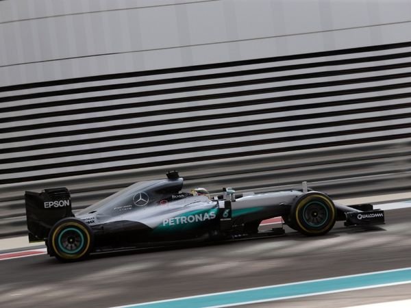 Berita F1: Hasil FP2 Grand Prix Abu Dhabi, Lewis Hamilton Kembali Kuasai Lintasan
