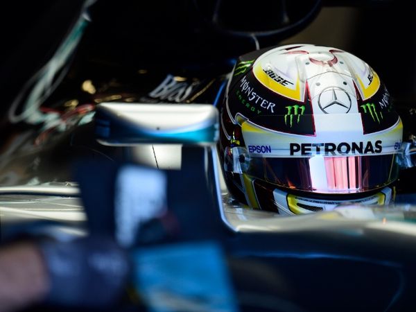 Berita F1: Hasil FP1 GP Abu Dhabi, Lewis Hamilton Ungguli Nico Rosberg