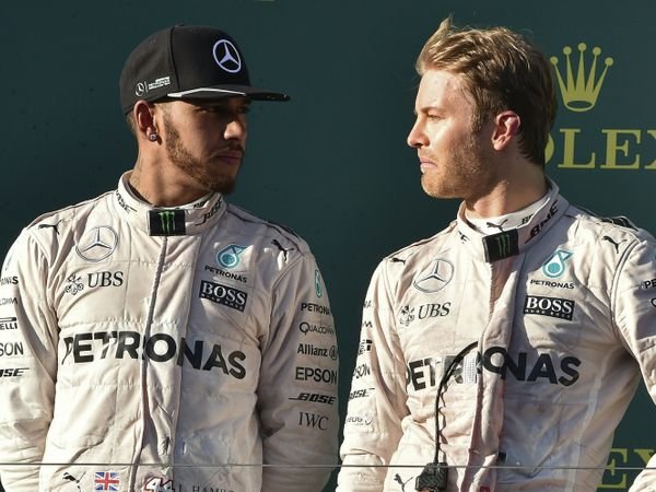 Berita F1: Nico Rosberg Pensiun dari Formula Satu, Lewis Hamiton Sudah Tahu?