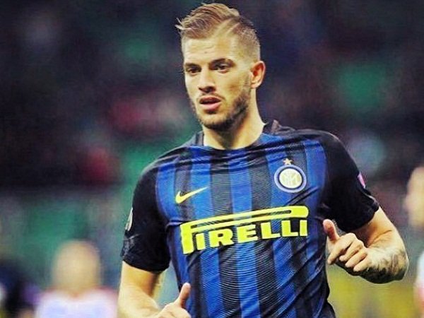 Berita Liga Italia: Santon Ungkap Keinginannya untuk Bertahan di Inter Milan