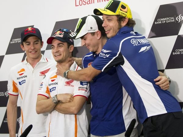 Berita MotoGP: Valentino Rossi Bicara Tentang Salah Pilih Rekan Setim dan Perseteruannya Dengan Lorenzo