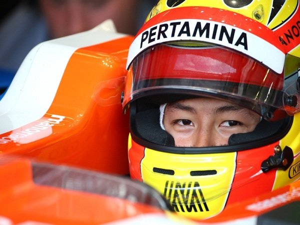 Berita F1: Rio Haryanto Tak Dapat Restu Dari Ibunya untuk Kembali Membalap