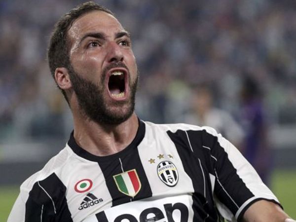 Berita Liga Italia: Higuain Merasa Juventus Terlalu Banyak Dikritik