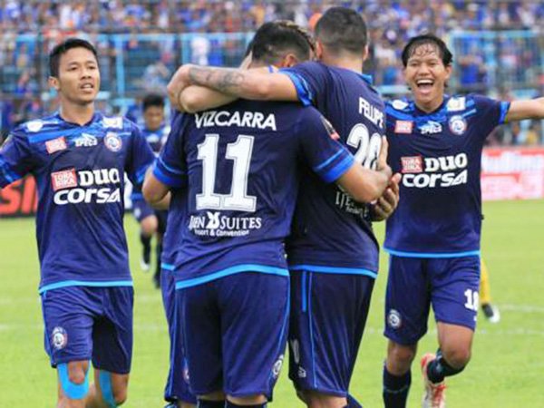 Review Piala Presiden 2017: Arema FC 4-0 PS TNI, Singo Edan Kian Nyaman di Puncak