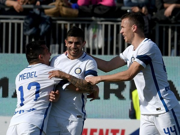 Review Liga Italia: Cagliari 1-5 Inter Milan, Pesta Gol Nerazzurri di Sardinia