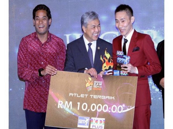 Berita Badminton: Lee Chong Wei Atlet Terbaik Malaysia 2016