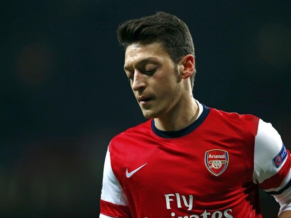 Berita Liga Turki: Fenerbahce Akan Boyong Mesut Ozil?