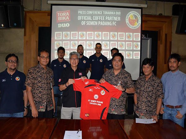 Berita Sepak Bola Nasional: Torabika Duo Jadi Sponsor ke-10 Semen Padang