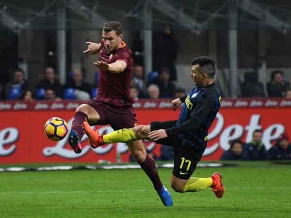 Berita Liga Italia: Edin Dzeko Akui Roma Sulit Bersaing dengan Juventus