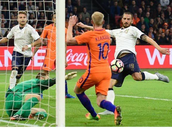 Berita Sepak Bola Internasional: Belanda Dipermalukan Italia, Belgia Kembali Bermain Imbang