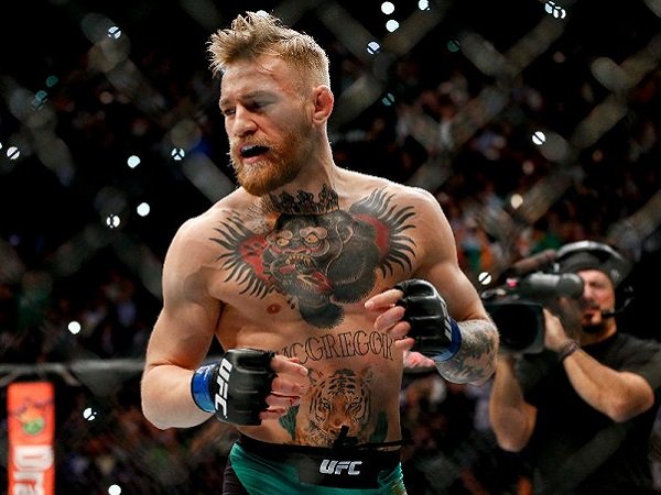 Berita Tinju: McGregor Bisa 'Terbunuh' oleh Mayweather, Kata Juara UFC
