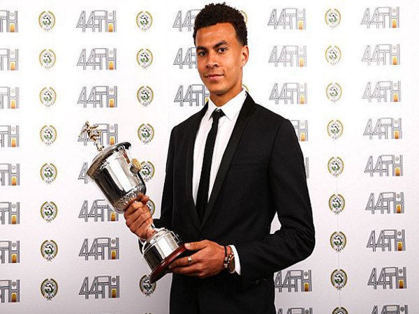 Berita Liga Inggris: Dele Alli Raih Penghargaan Pemain Muda Terbaik Versi PFA Dua Musim Beruntun
