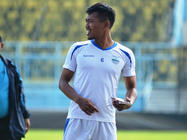 Berita Liga 1 Indonesia: Bek Persib Nilai Setiap Tim Masih Saling Meraba Kekuatan