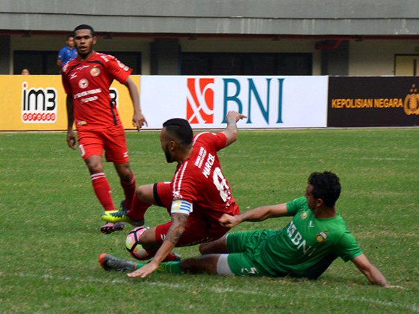 Berita Liga 1 Indonesia: Komdis PSSI Jatuhkan Sanksi Berat Kepada Penyerang Semen Padang, Marcel Sacramento