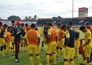 Preview Liga 1 Indonesia: Semen Padang vs PSM. Laga Wajib Menang Kabau Sirah