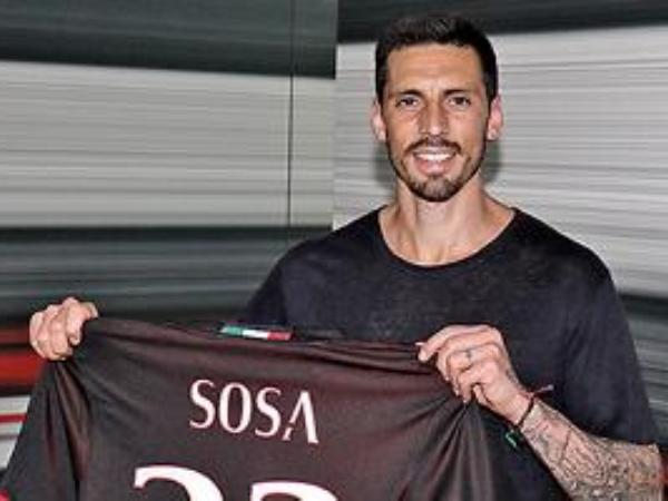 Berita Transfer: Tolak Antalyspor, Jose Sosa Pilih Bertahan di Milan