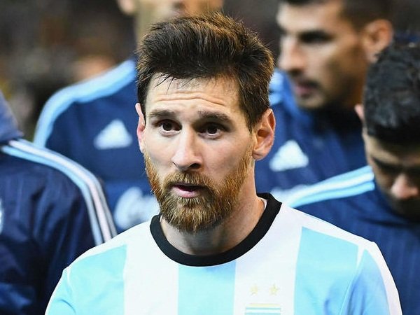 Berita Piala Dunia: Pele Sebut Messi Perlukan Keajaiban untuk Bawa Argentina Jadi Juara Dunia
